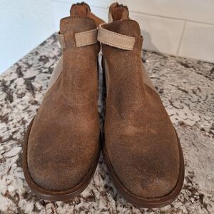 Born 8.5M Women’s Leather Ankle Boot - Brown